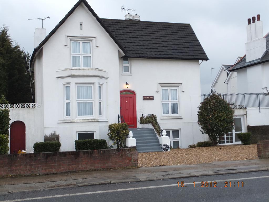 Jessamine House Hotel Gravesend Eksteriør billede
